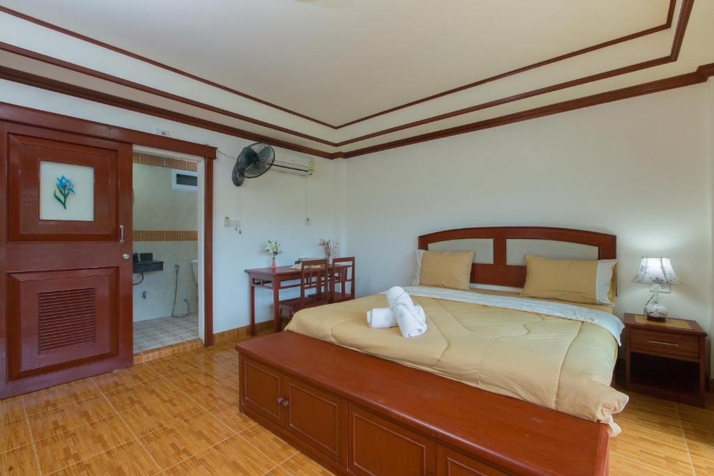Студио (Номер-студио с кроватью размера «king-size»), Patong Rai Rum Yen Resort
