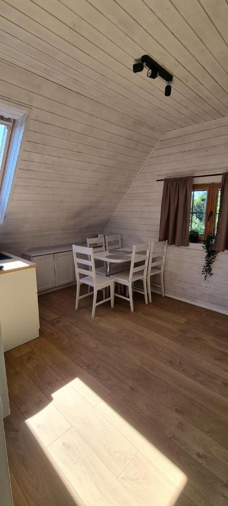 Tatarak domki na mazurach - apartament na piętrze nad jeziorem photo 3
