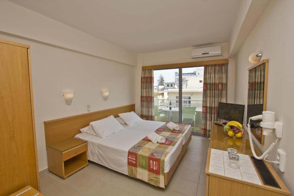 Двухместный (Двухместный номер с 2 отдельными кроватями), Nafsika Hotel