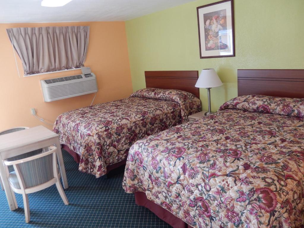 Townsman Motel photo 4