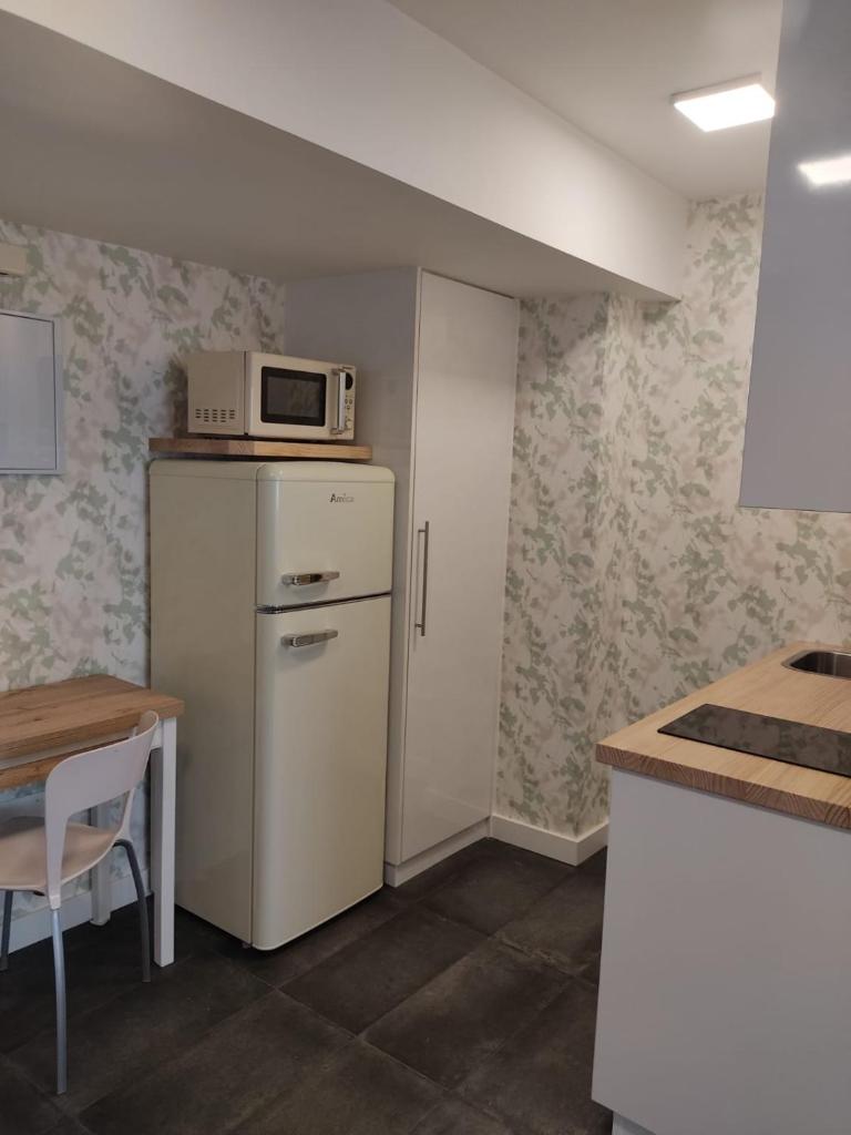 Apartamento pequeño, coqueto y céntrico. photo 2