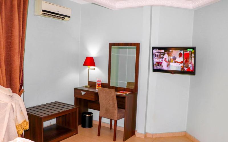 NOUBOU INTERNATIONAL HOTEL BONAPRISO photo 4