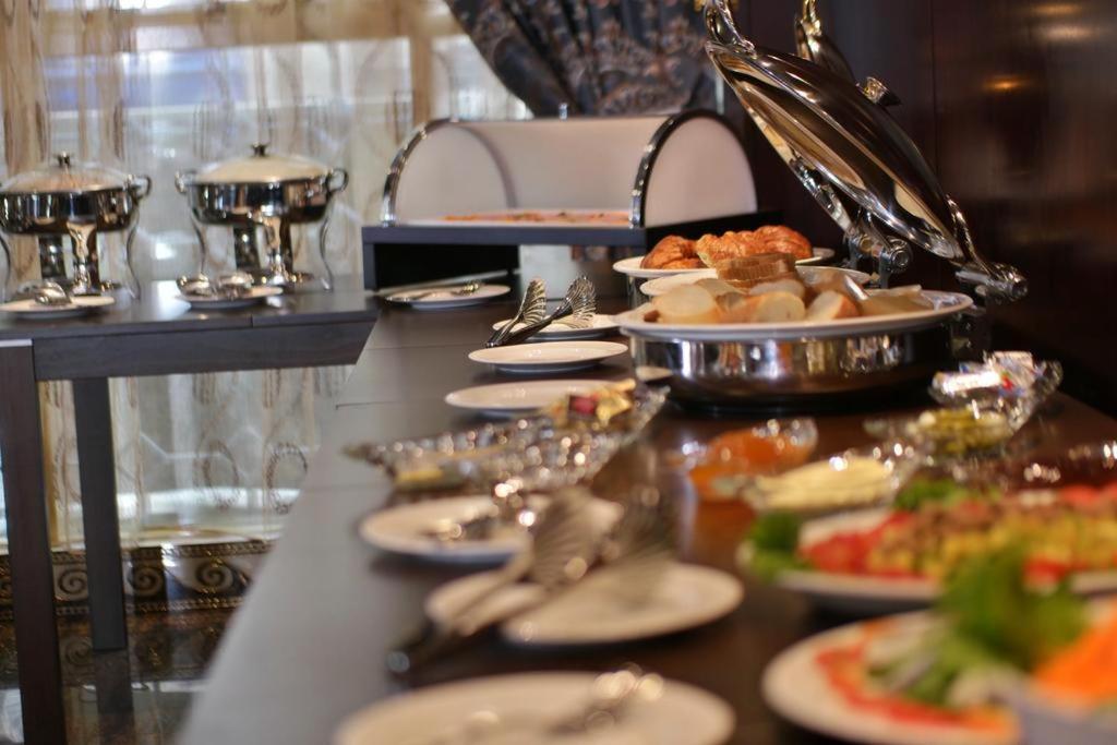 NOUBOU INTERNATIONAL HOTEL BONAPRISO photo 2