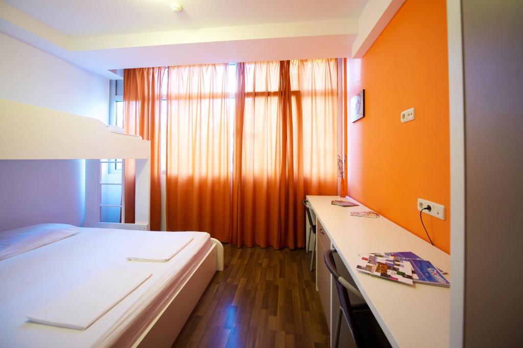 Одноместный (Одноместный номер с собственной ванной комнатой), Funk Lounge Hostel