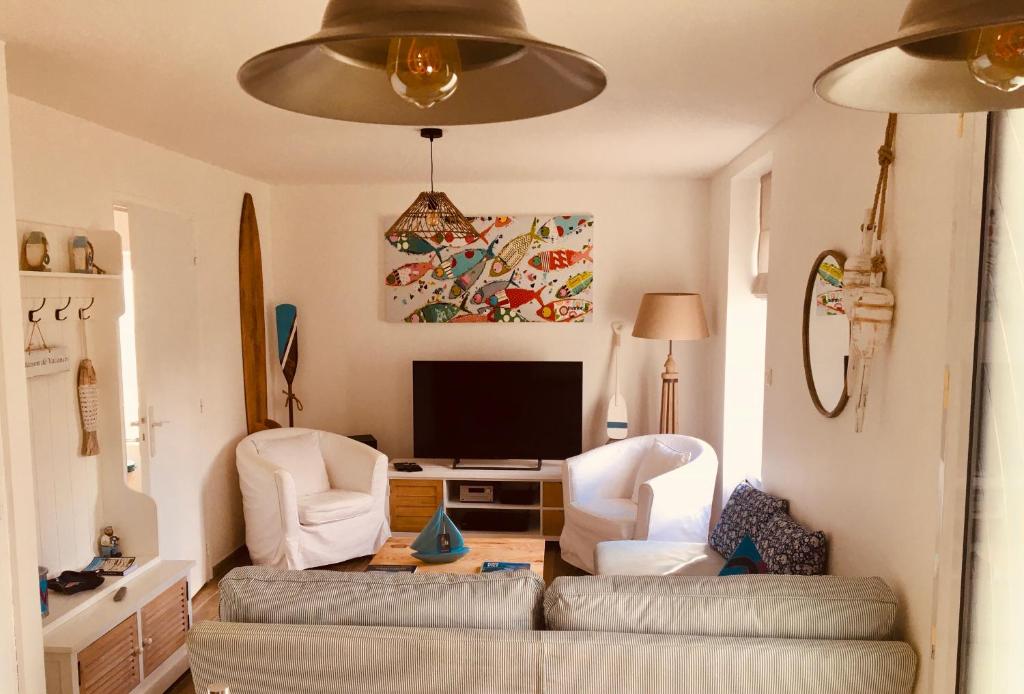 TY JACQ photo 2