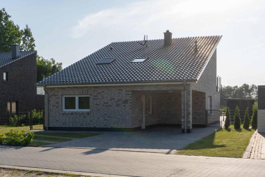 Seevilla am See mit Sauna, Kamin, privatem Steg und Seezugang photo 1