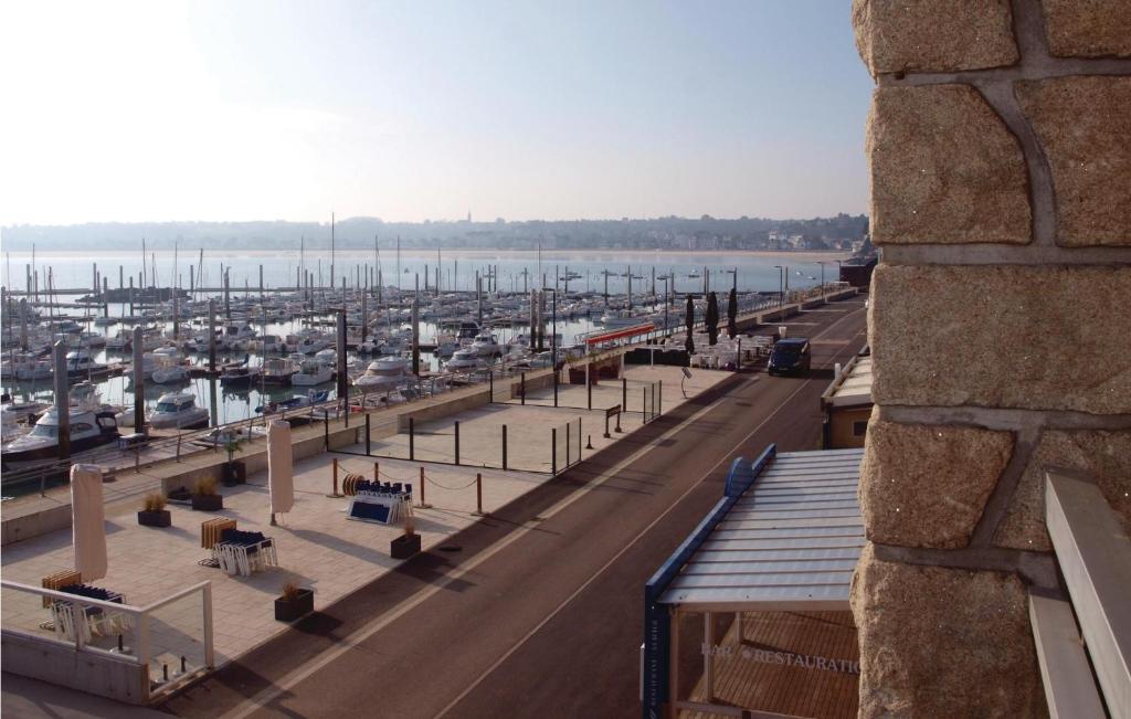 Beautiful Apartment In Saint Cast Le Guildo With Kitchen photo 2