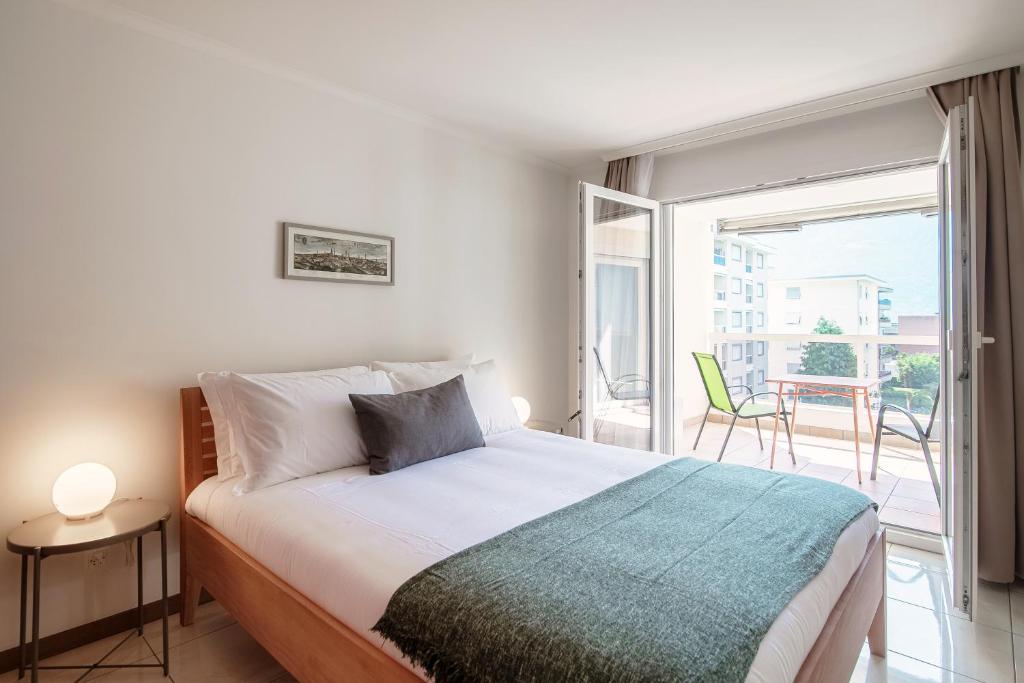 Minusio Apartment by Quokka 360 - bright and modern flat with balcony photo 3