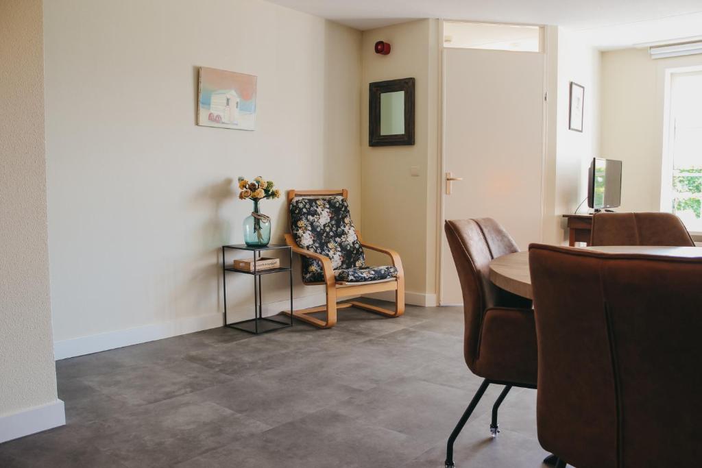 Appartement met bedstee photo 3