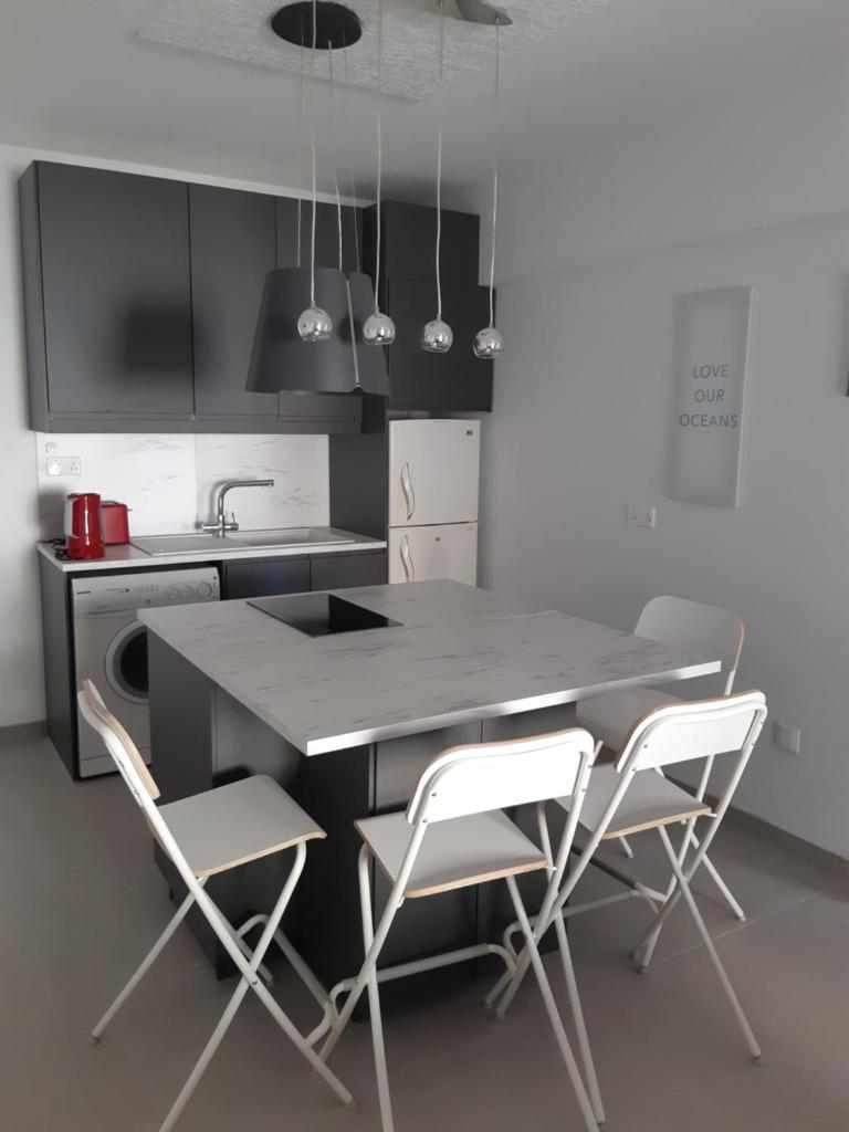 Beautiful apartment near beach in Larnaca photo 2