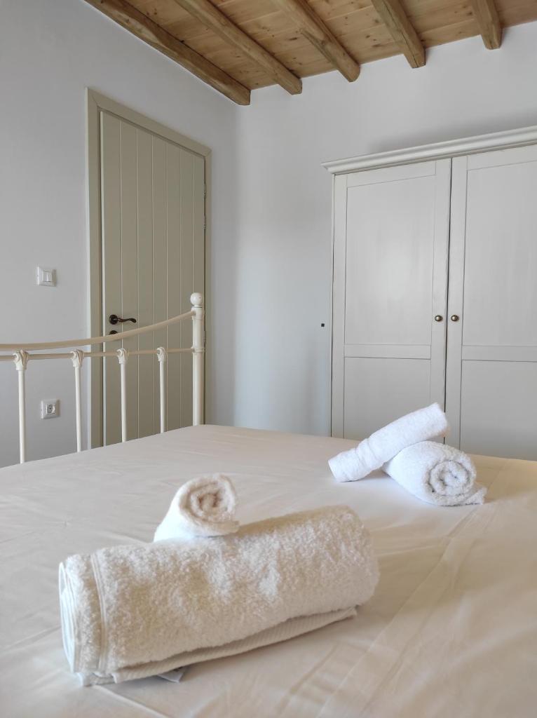 Traditional suites in Chora Kythnos #3 photo 4