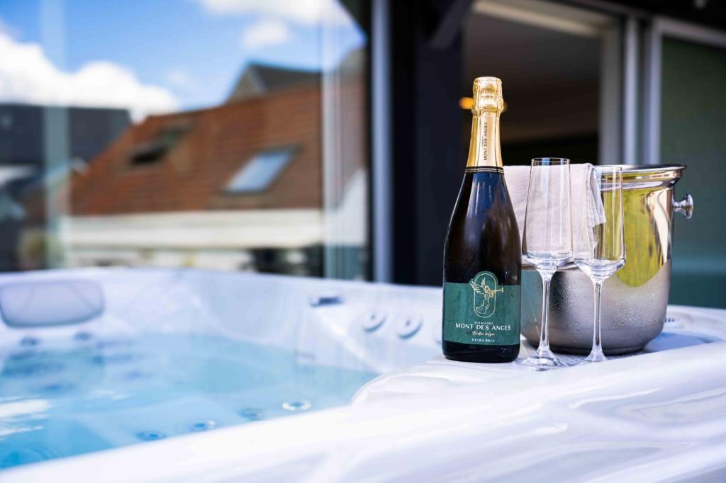 SPA & Garden - Luxury Private Apart' Mons Center photo 2