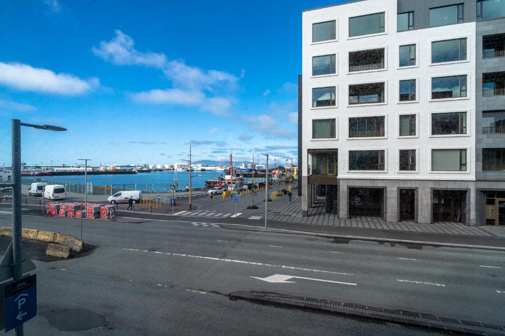 Ocean Breeze Luxury Apartment photo 2