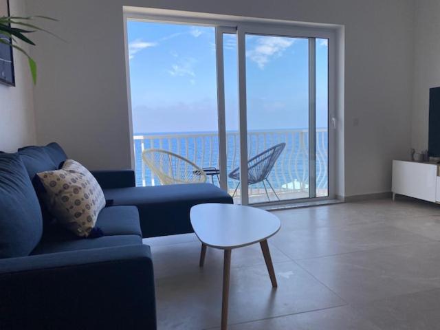 Lovely Sea View 3 Bedroom Apt in Marsalforn Gozo. photo 1