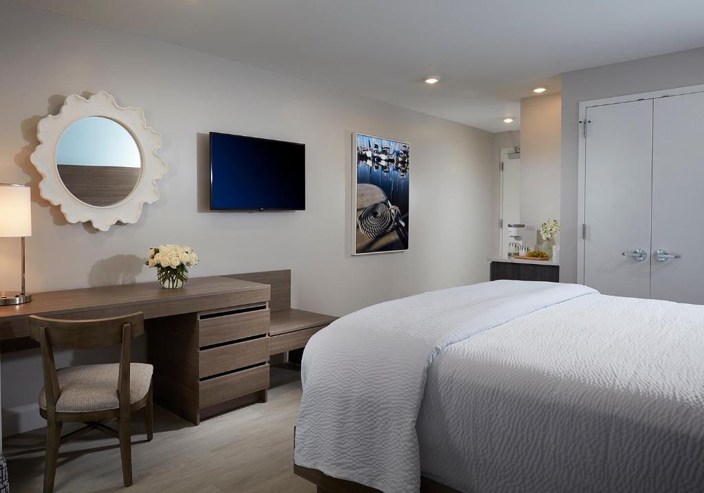 The Pointe Hotel photo 3