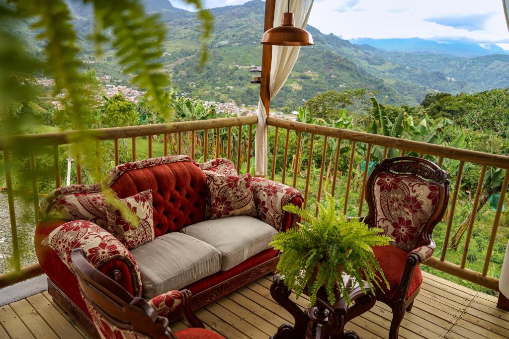 Casa La Martina disponible en Jardín Antioquia photo 3