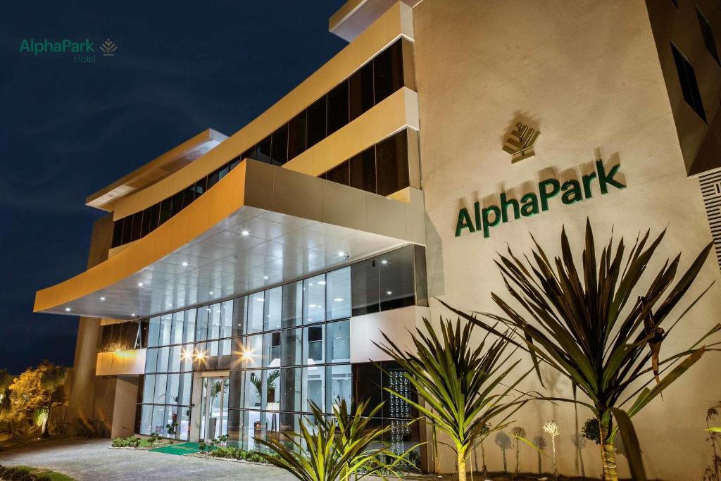 AlphaPark Hotel photo 1