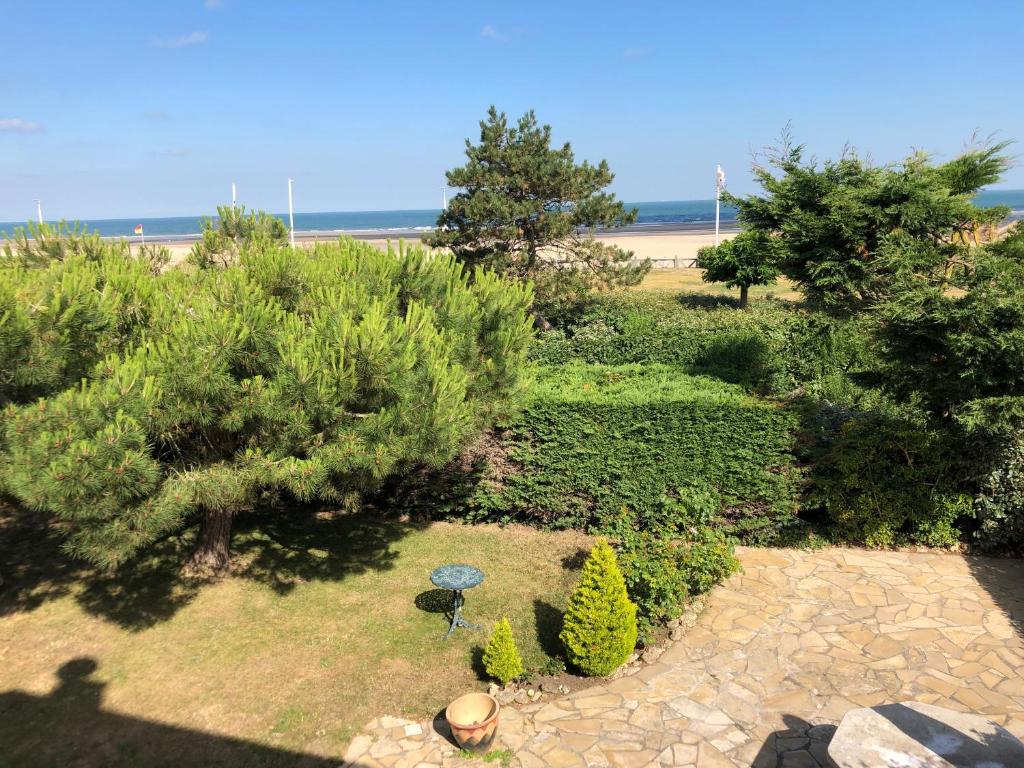 Villa sur la plage photo 1