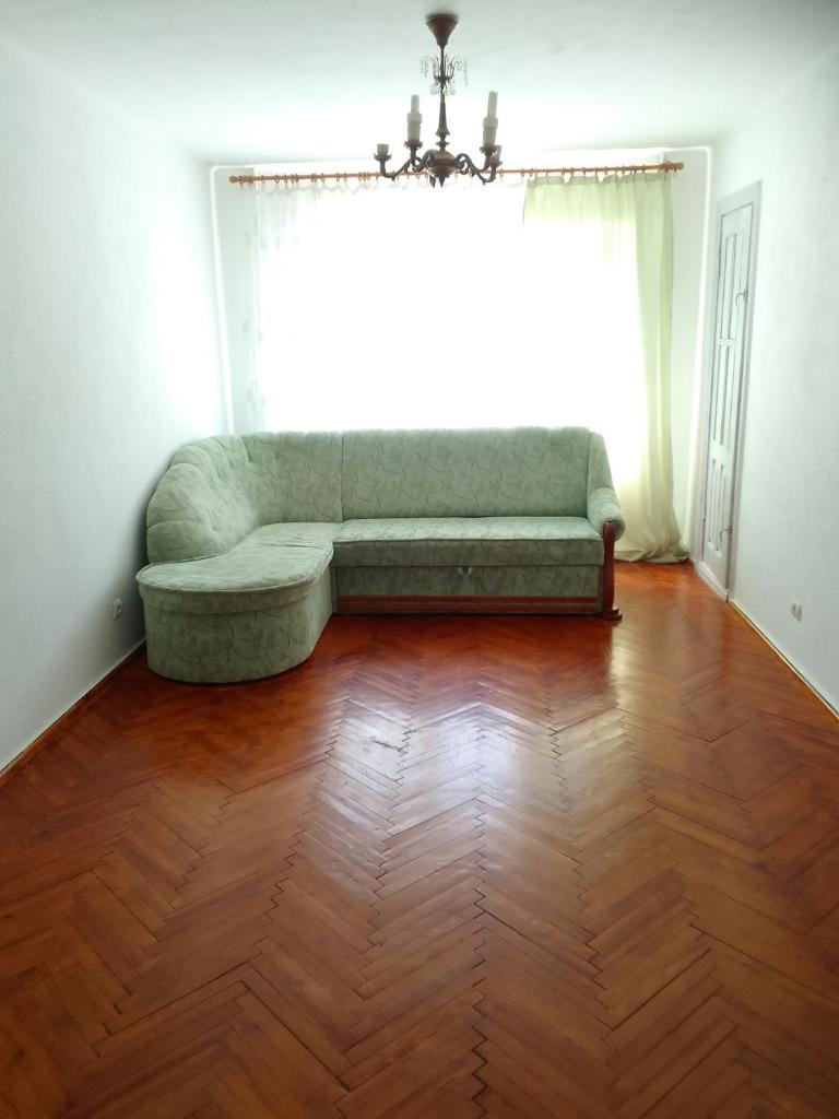 Soborna Street 259, three-room apartment photo 3