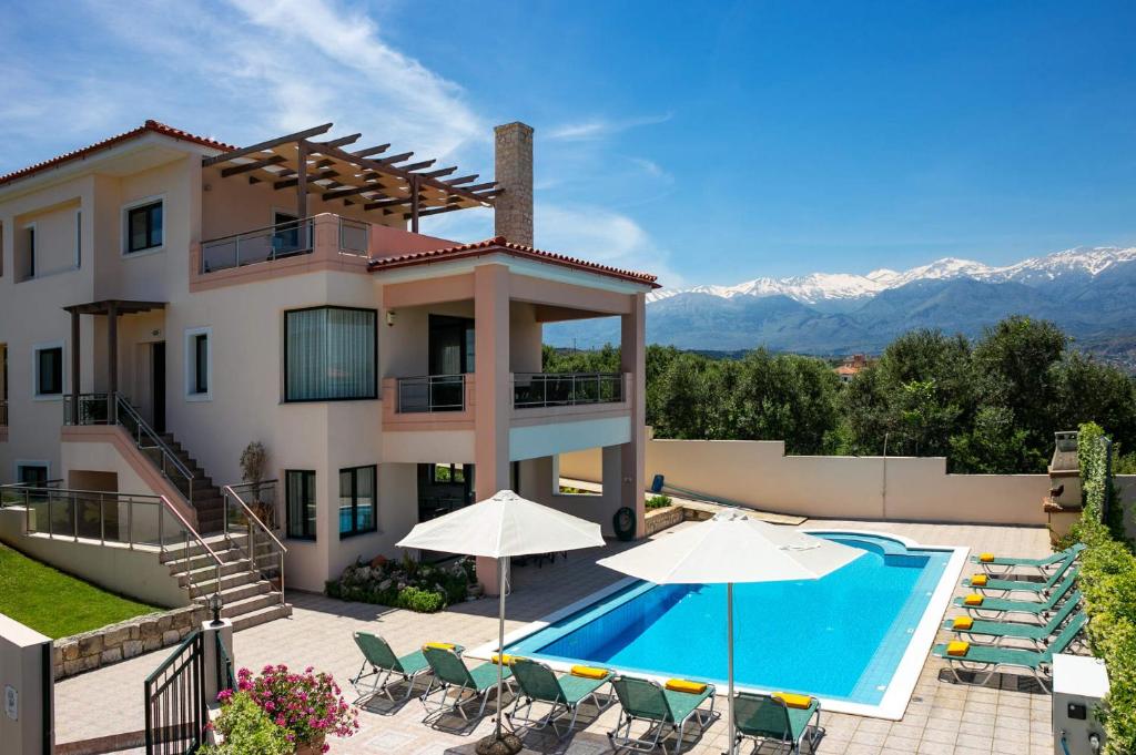 Villa Katerina Pente by Villa Plus photo 2