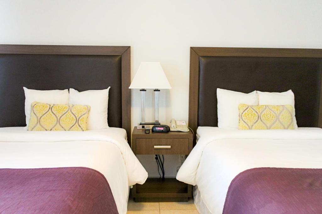 Двухместный (Номер выбирается при регистрации заезда), Collins Hotel