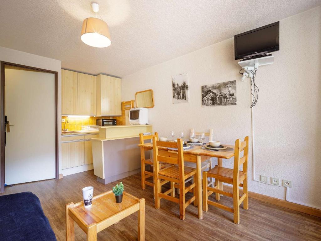 Studio Saint-Lary-Soulan, 1 pièce, 4 personnes - FR-1-296-413 photo 2