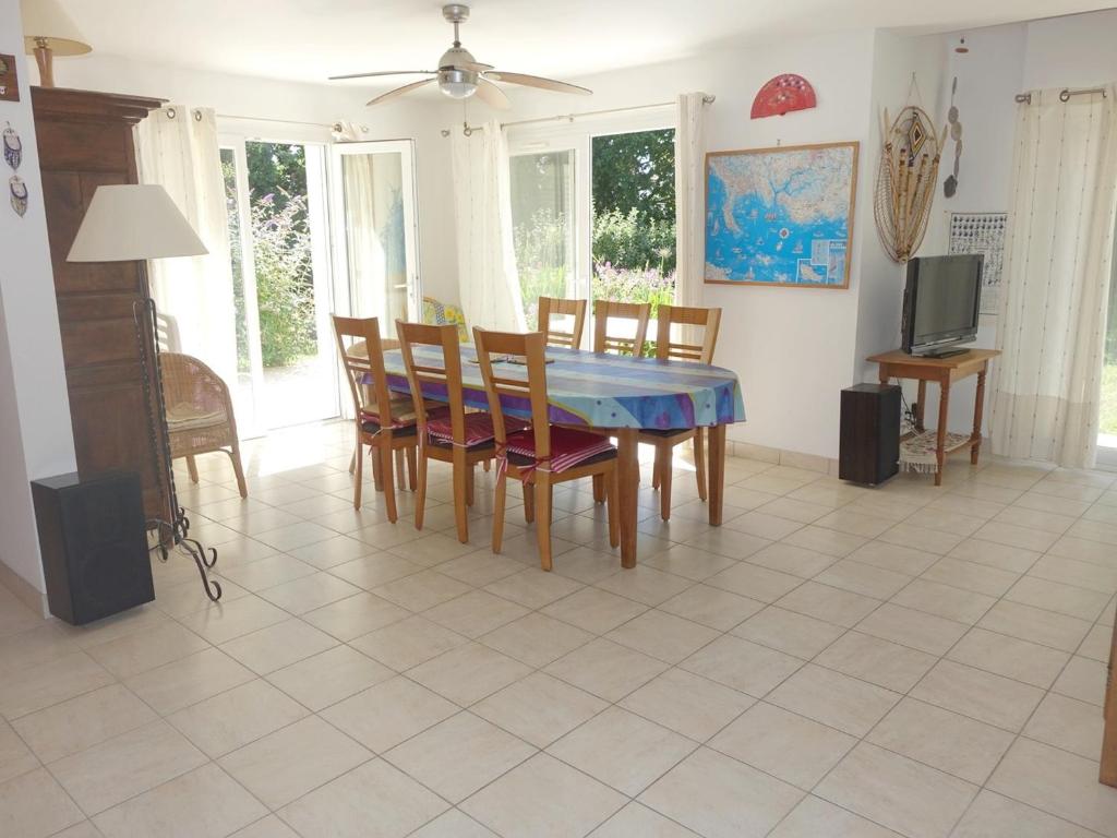 Maison Saint-Gildas-de-Rhuys, 5 pièces, 10 personnes - FR-1-639-73 photo 3