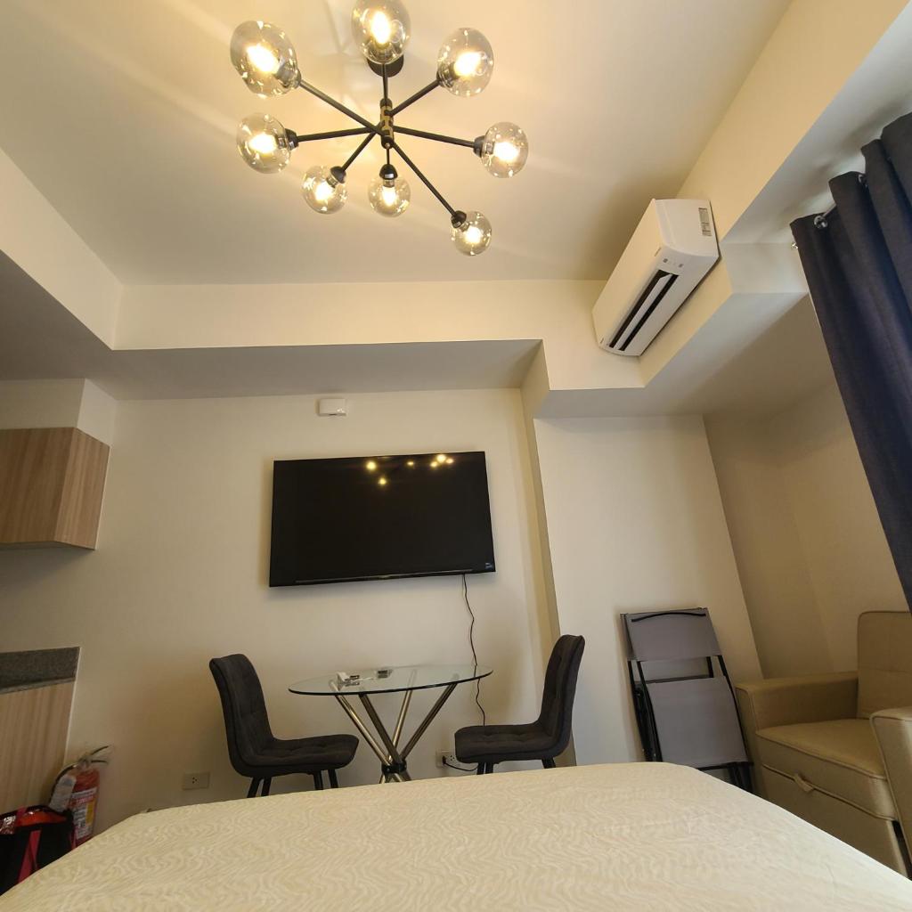 INSPIRIA Condo Free Airport Pickup for 3 nights stay or more photo 4