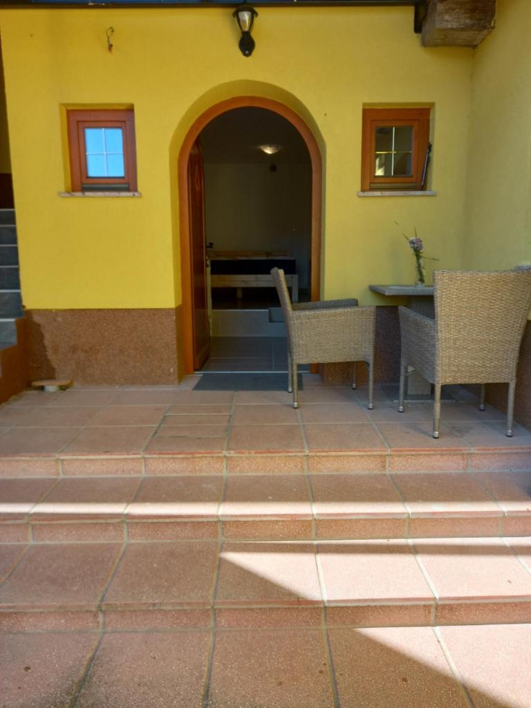 Tubej B&B family room with terrase photo 1