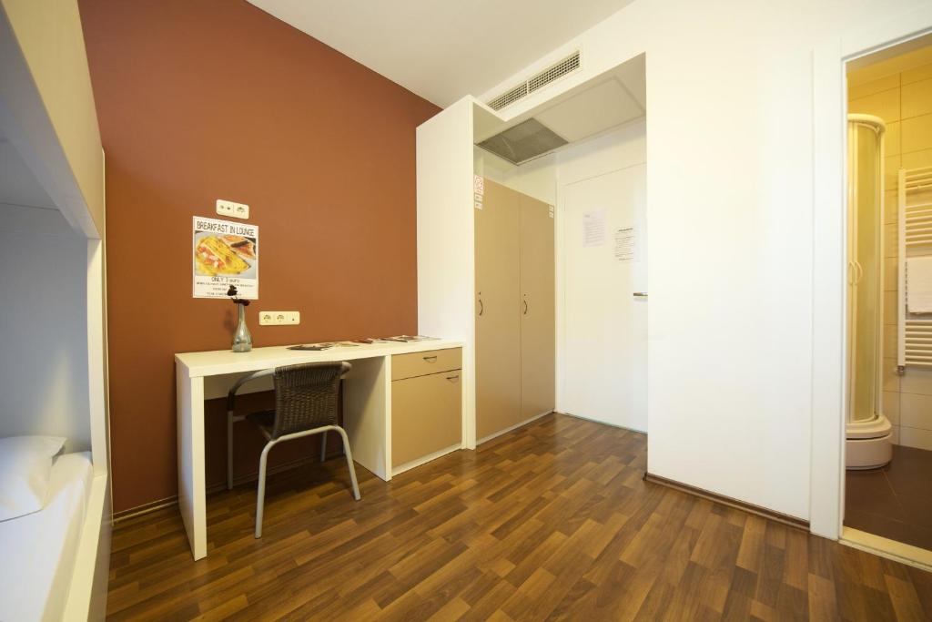 Четырехместный (Четырехместный номер с собственной ванной комнатой), Funk Lounge Hostel