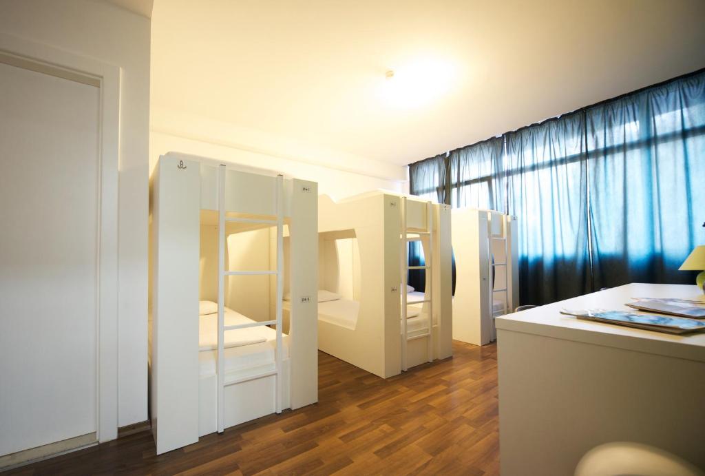 Трехместный (Трехместный номер с ванной комнатой), Funk Lounge Hostel