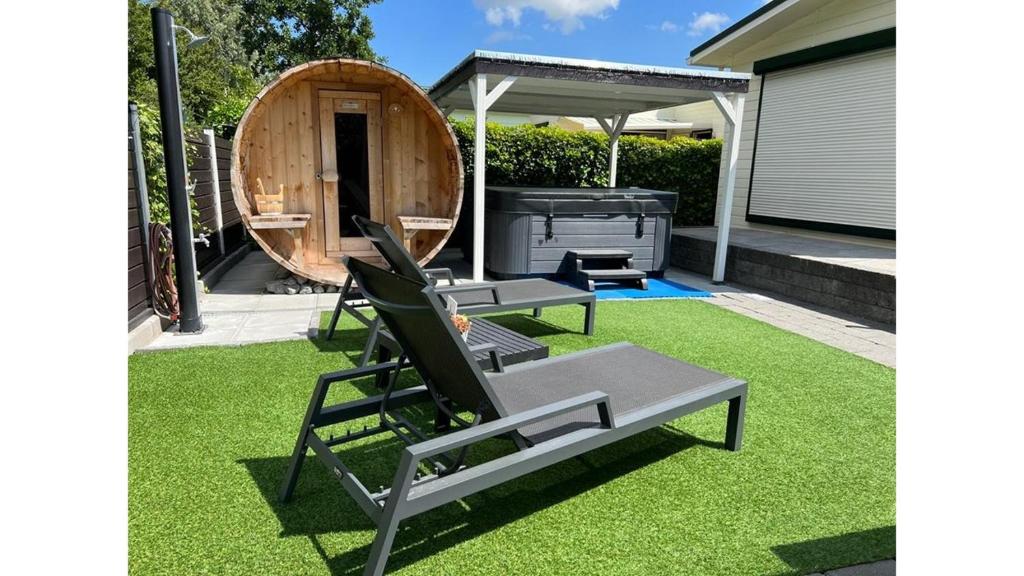 Chalet Buutengeweun, met luxe JACUZZI en TONSAUNA photo 4