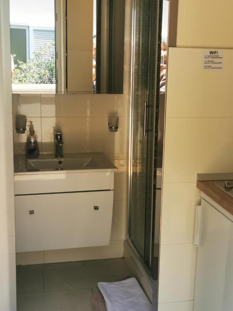 Villa Bose- Apartmani Luka Šodan photo 2