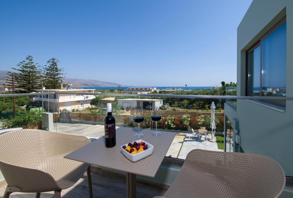 Incognito Creta Luxury Suites and More - Tap to explore photos