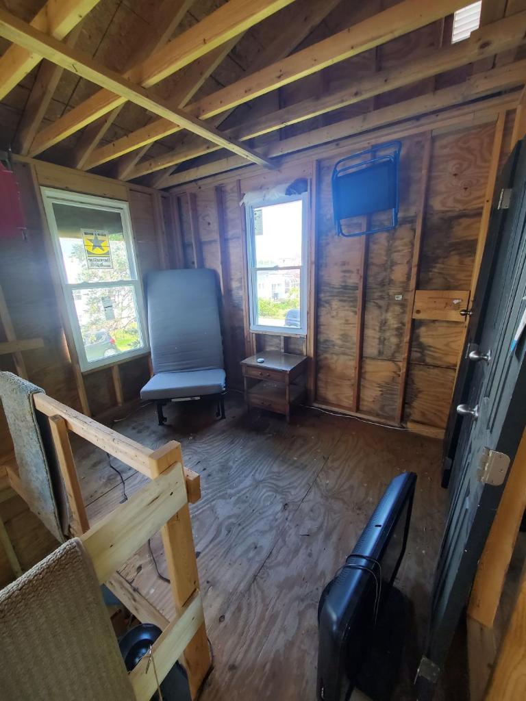 Room in Cabin - Camping Cabin With Sauna Access 2nd Fl- photo 3