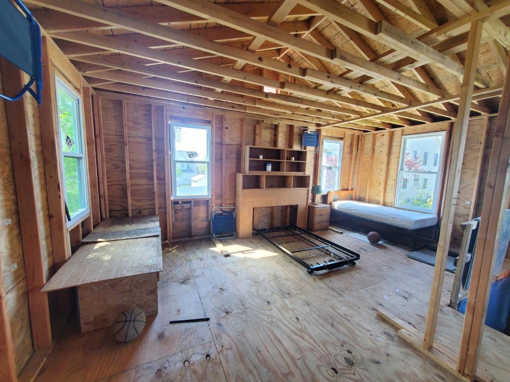Room in Cabin - Camping Cabin With Sauna Access 2nd Fl- photo 1