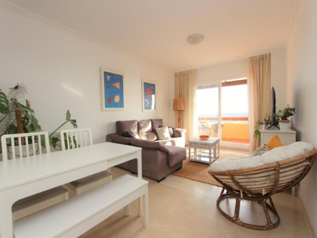 2 bedroom Penthouse Casares Del Sol photo 2