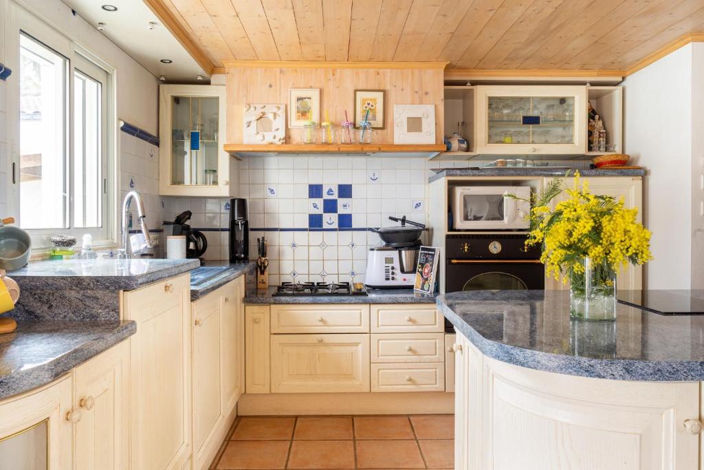 Avec piscine privative, belle maison pour 6 personnes sur la belle Ile de Noirmoutier photo 2