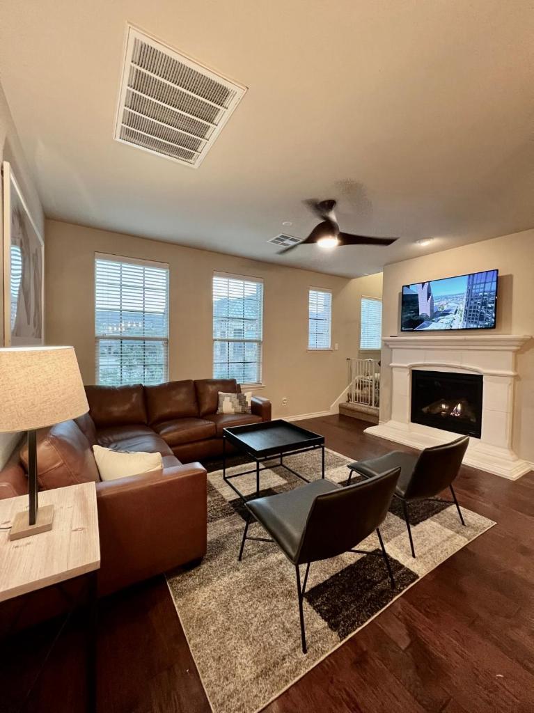 Luxury Legacy West Townhouse photo 1