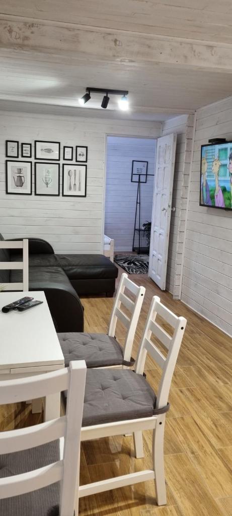 Tatarak domki na mazurach - apartament z dużym tarasem nad jeziorem Wałpusz photo 2