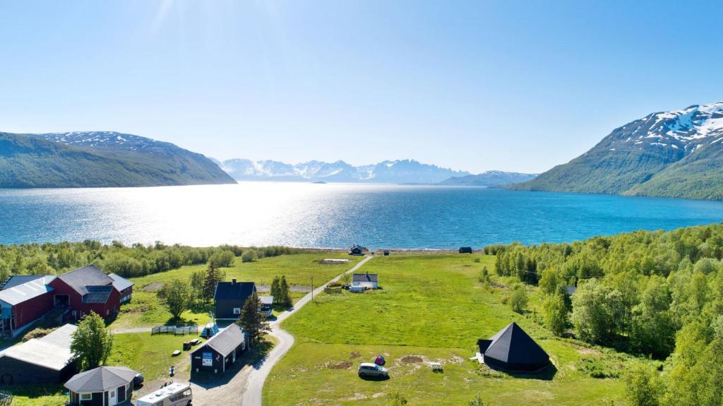 Arctic FjordCamp photo 3