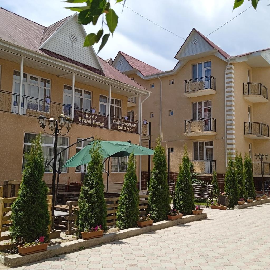 Brand House photo 4