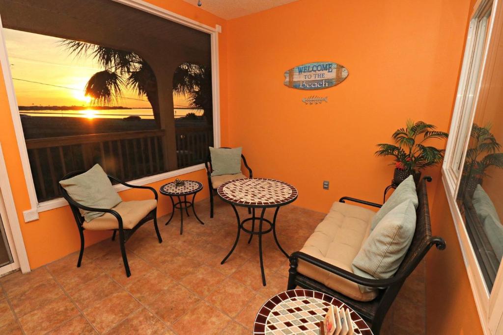 Inn at Camachee Harbor View Suite 28 photo 2
