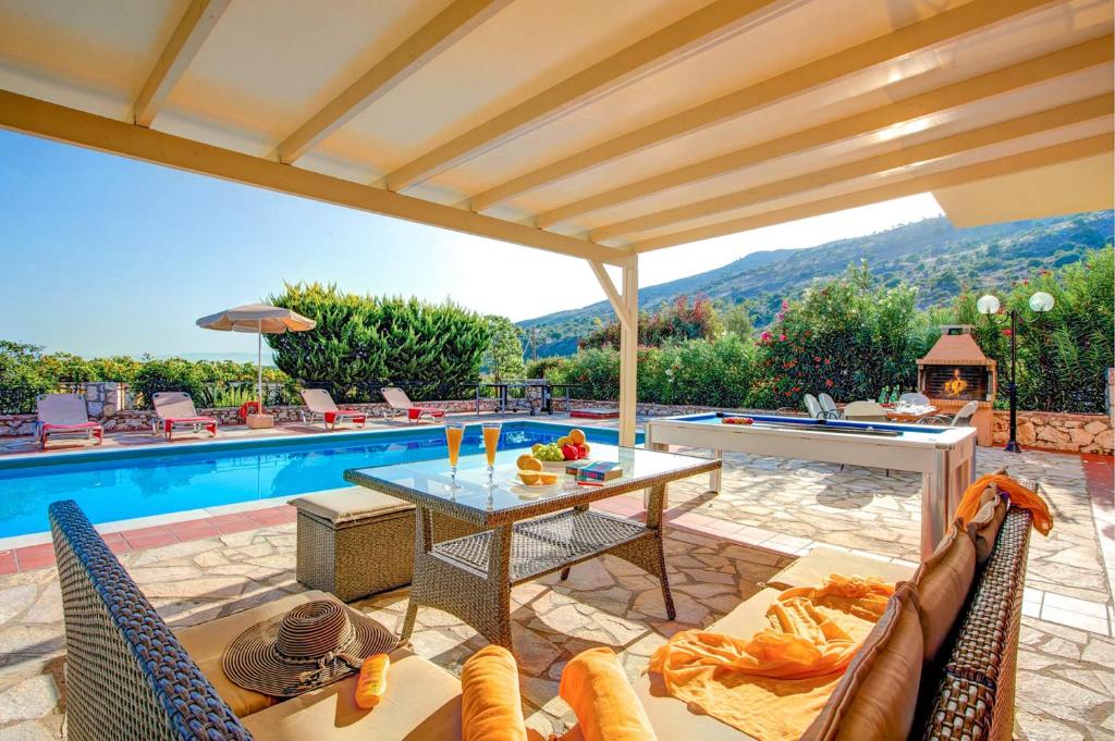 Villa Skala Beachview by Villa Plus photo 2