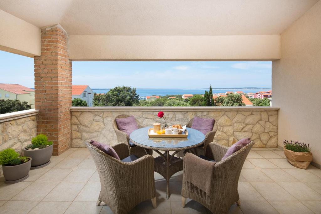 Villa Pag photo 1