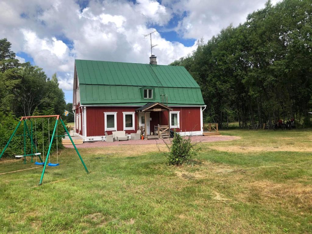 Stor Familjegård i bra läge photo 3