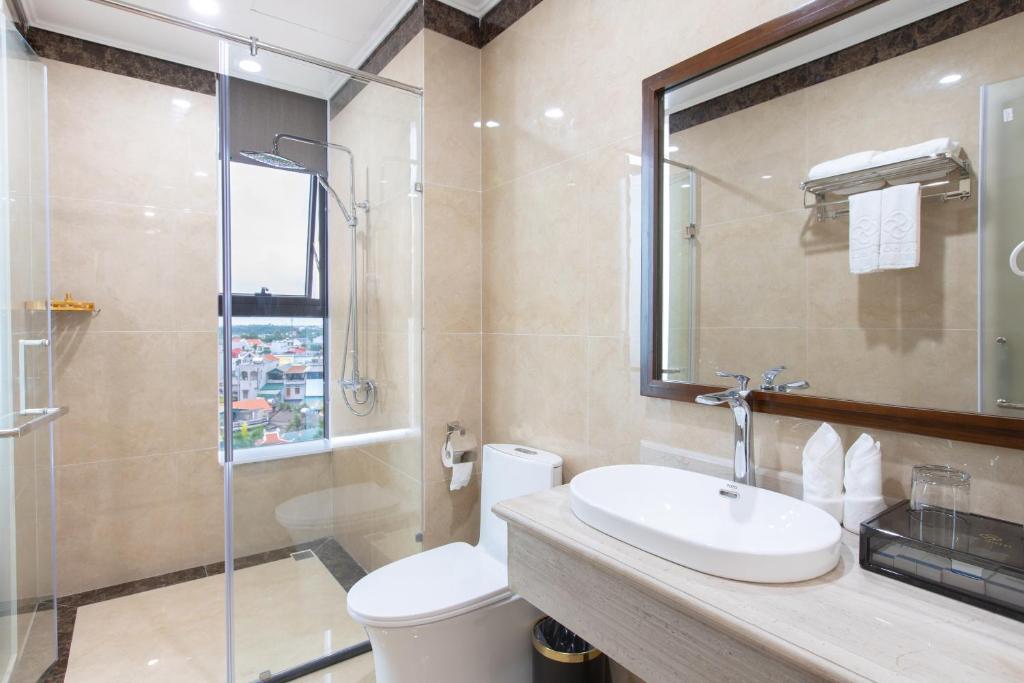 SALA HOTEL MÓNG CÁI