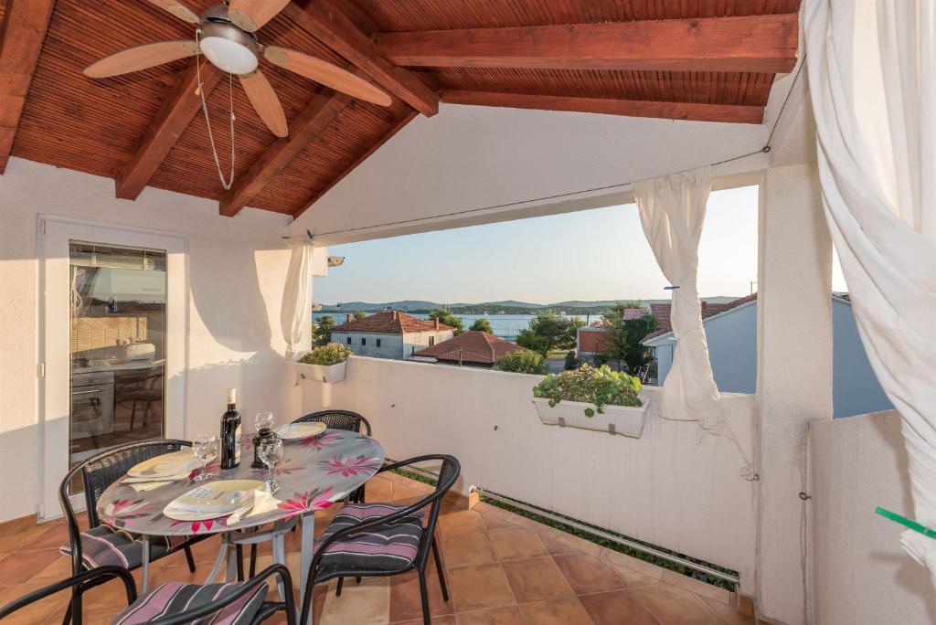 Apartments Josip photo 1