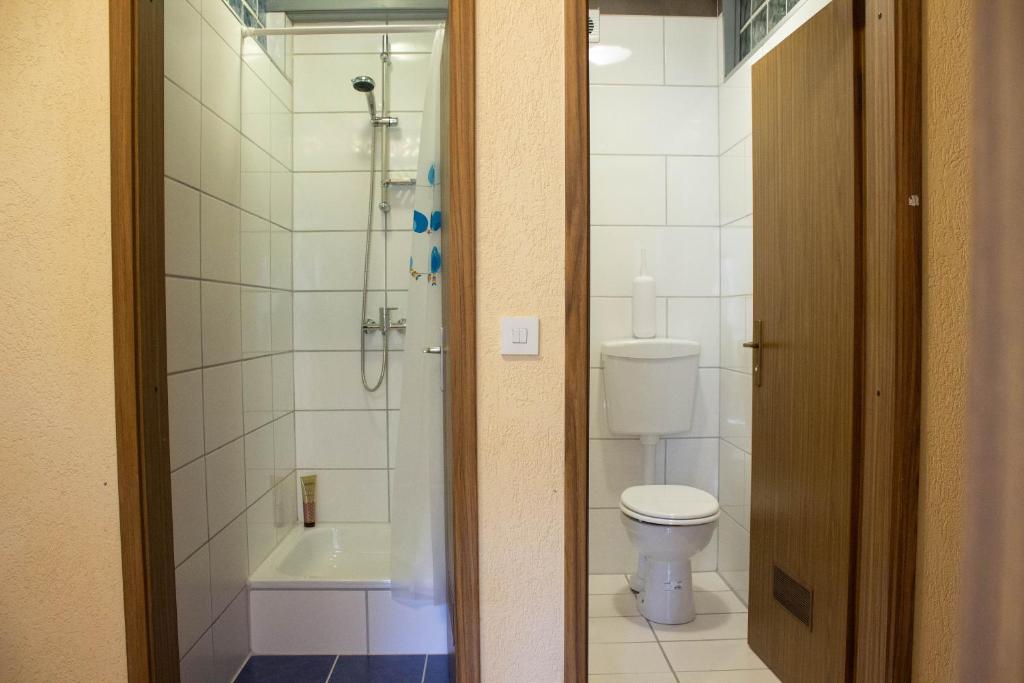 Einladene Fremdenzimmer mit Außengastronomie photo 4