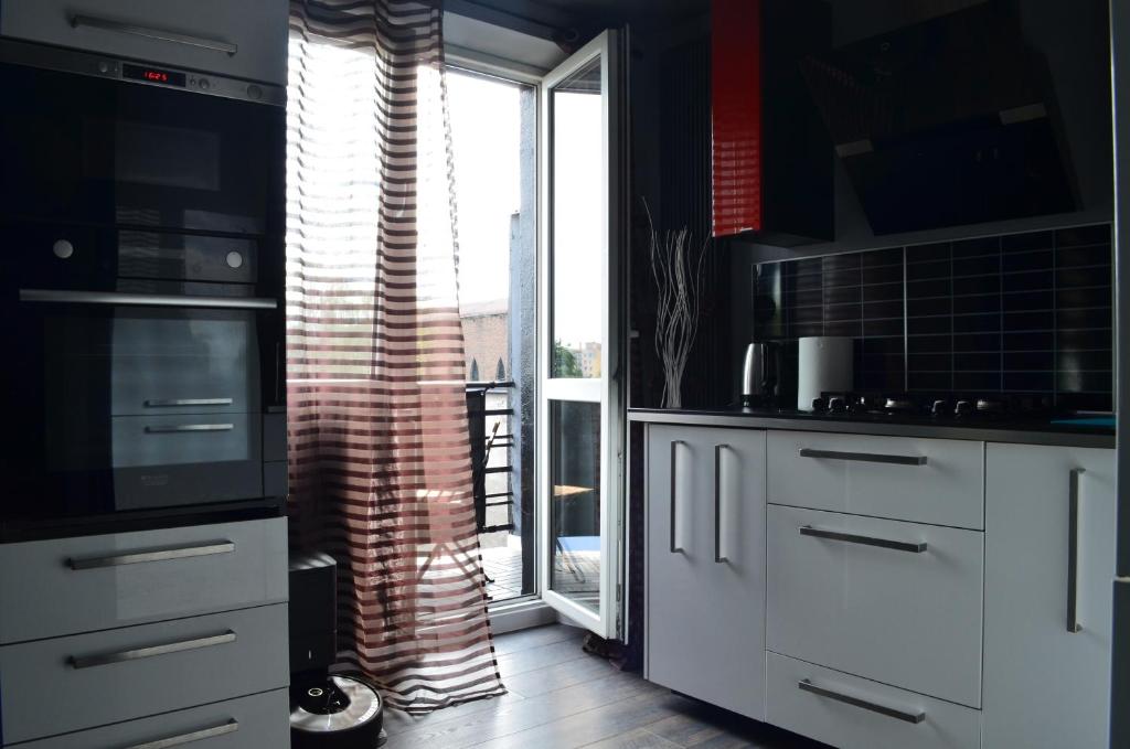 Apartament w centrum miasta z bezpłatnym parkingiem photo 2